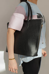 - SwiftZip Tote Bag - Black